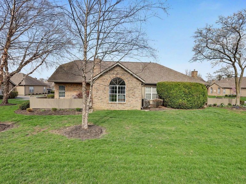 403 Windemere Circle, Westerville, OH 43082 Photo 2