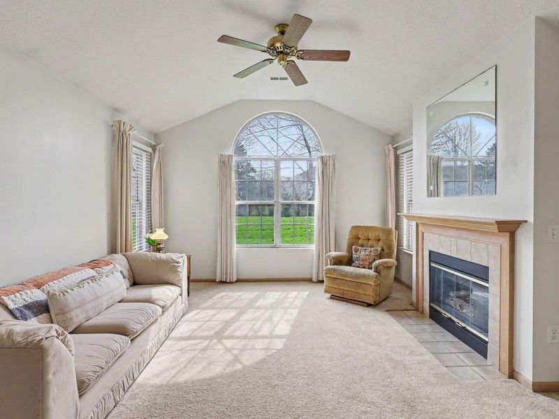 403 Windemere Circle, Westerville, OH 43082 Photo 5