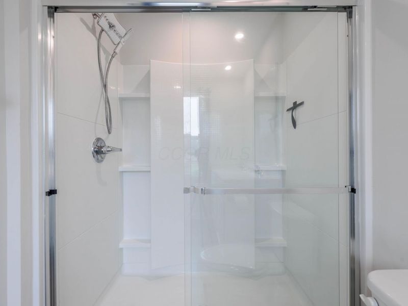 8657 Greengate Boulevard, Canal Winchester, OH 43110 Photo 10