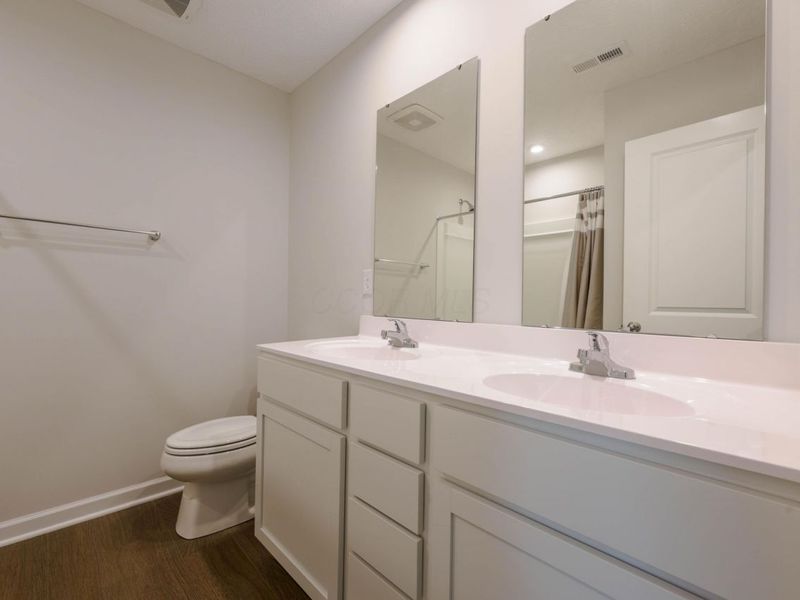 8657 Greengate Boulevard, Canal Winchester, OH 43110 Photo 15