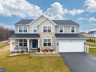 25 S BRICK LANE, ELVERSON, PA 19520