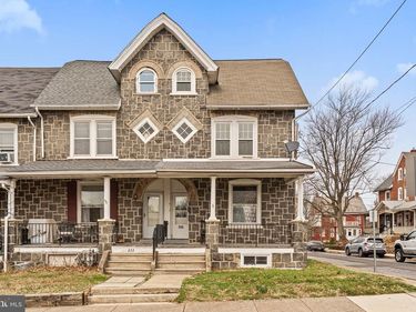 255 NOBLE STREET, Unit APT B, SOUDERTON, PA 18964