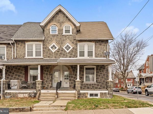 255 NOBLE STREET, Unit APT B, SOUDERTON, PA 18964