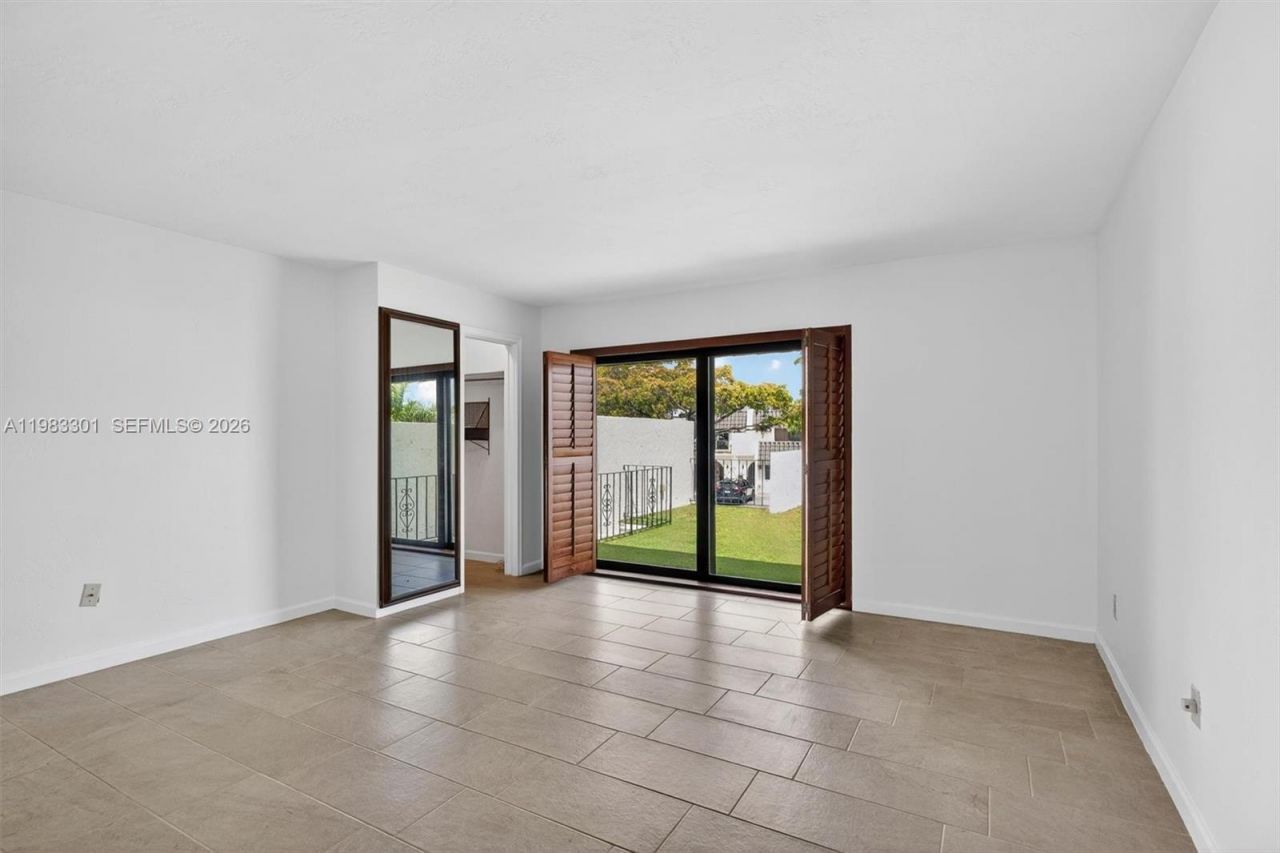 6190 SW 90th Ct , Unit 1K, Miami, FL 33173 Photo