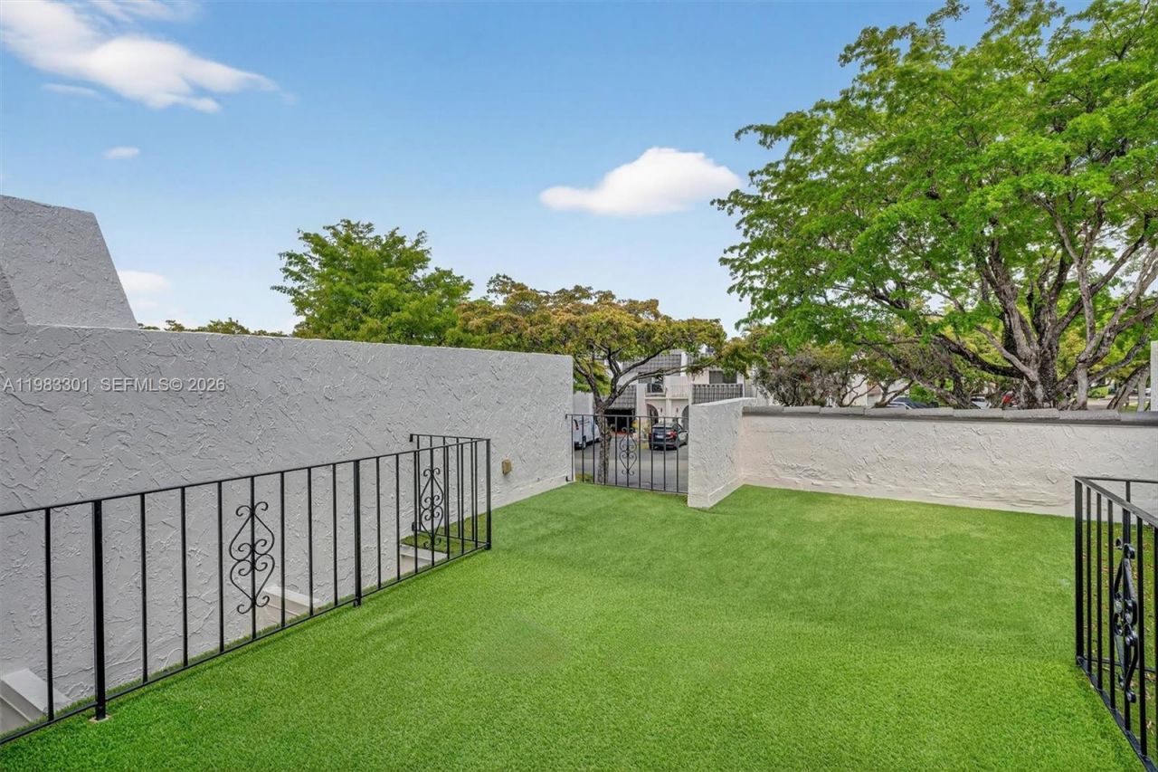 6190 SW 90th Ct , Unit 1K, Miami, FL 33173 Photo