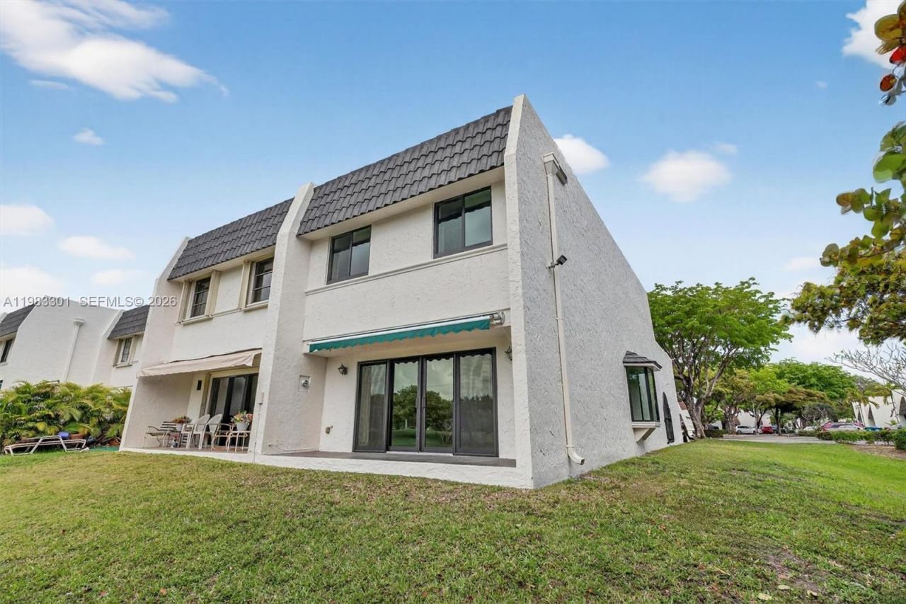 6190 SW 90th Ct , Unit 1K, Miami, FL 33173 Photo