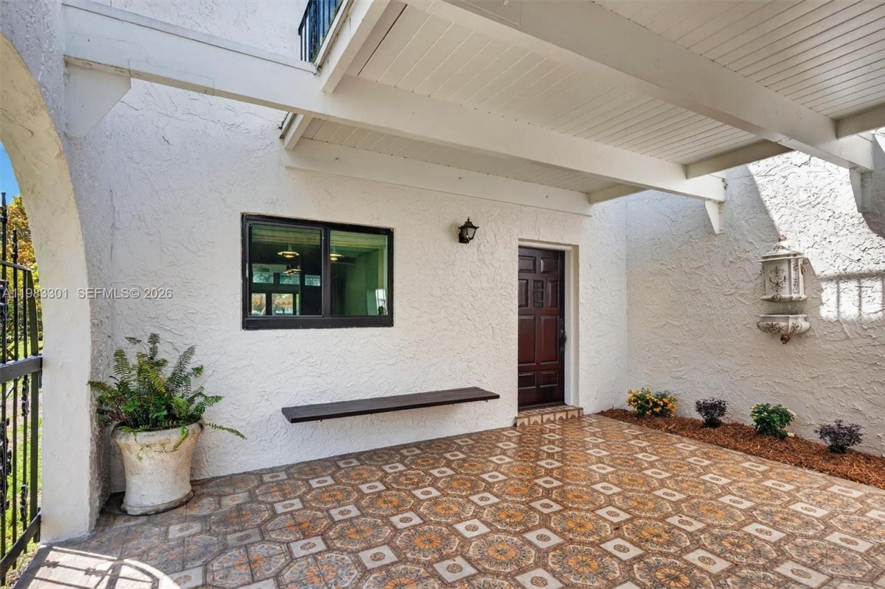 6190 SW 90th Ct , Unit 1K, Miami, FL 33173 Photo