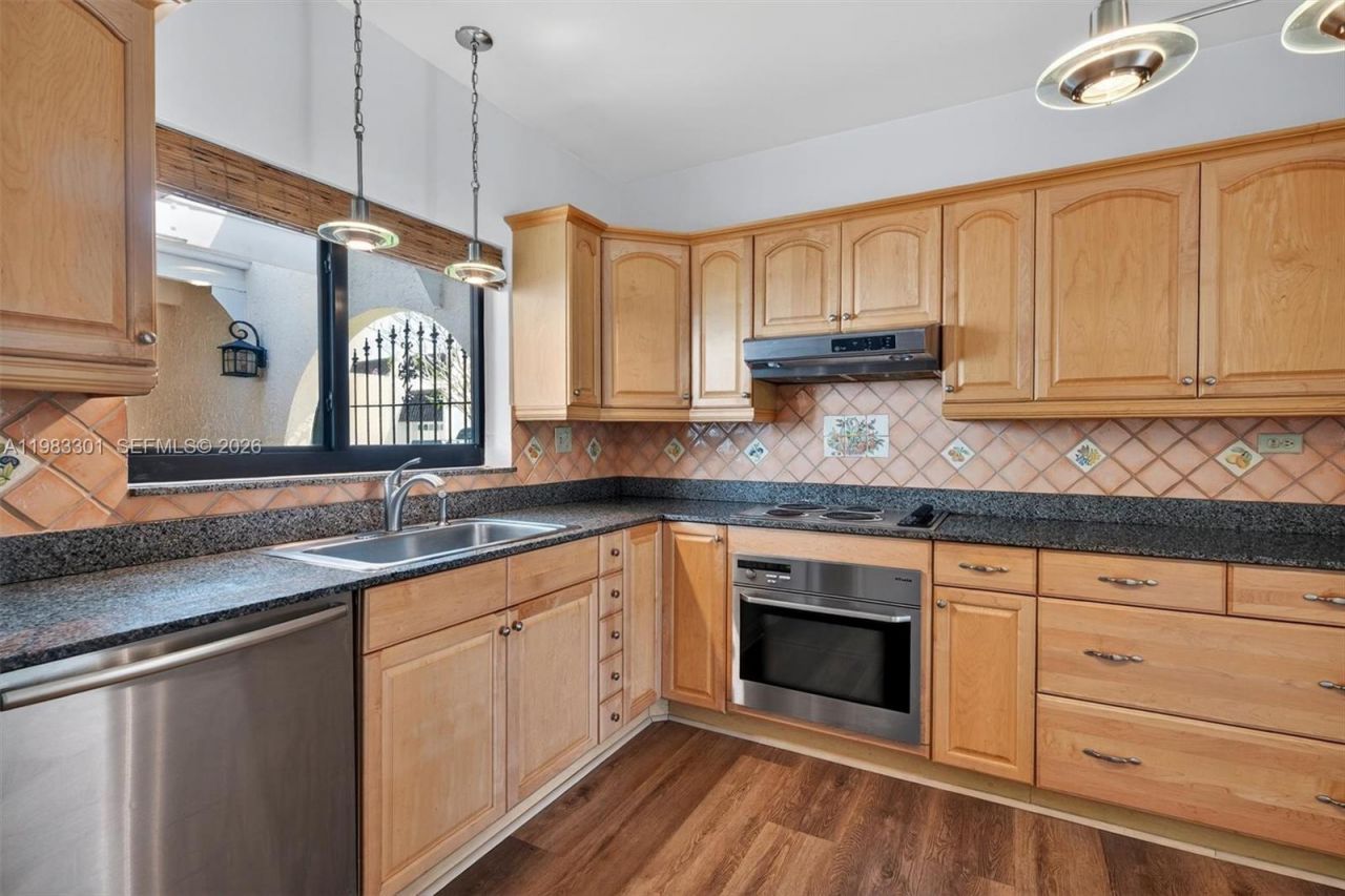 6190 SW 90th Ct , Unit 1K, Miami, FL 33173 Photo