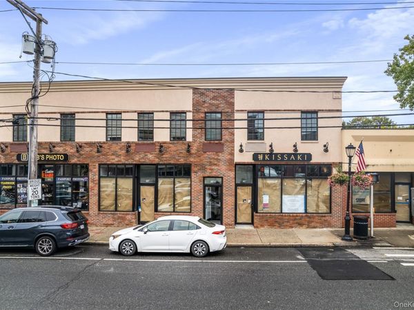 409 Plandome Road , Unit H, Manhasset, NY 11030