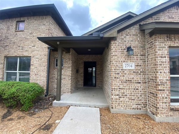 2704 Gordon Avenue, Fort Worth, TX 76110