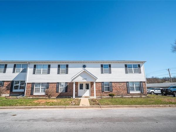 1202 Condo Drive , Rolla, MO 65401