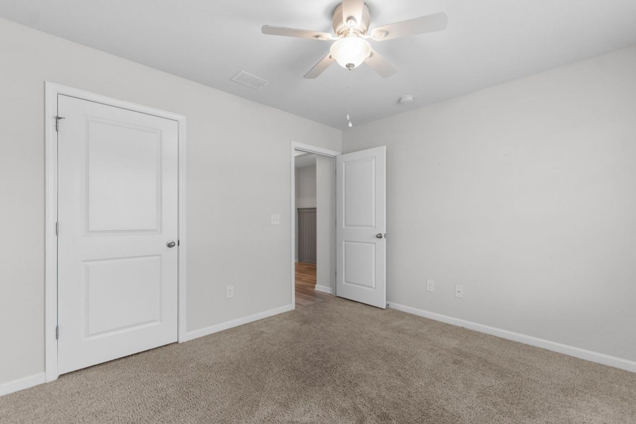 1100 Donald St. Photo 22