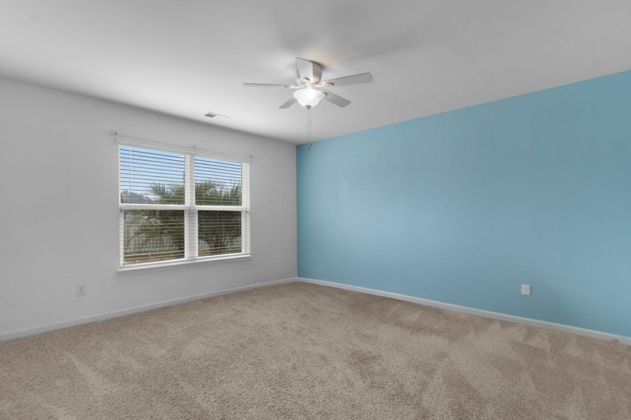 1100 Donald St. Photo 25