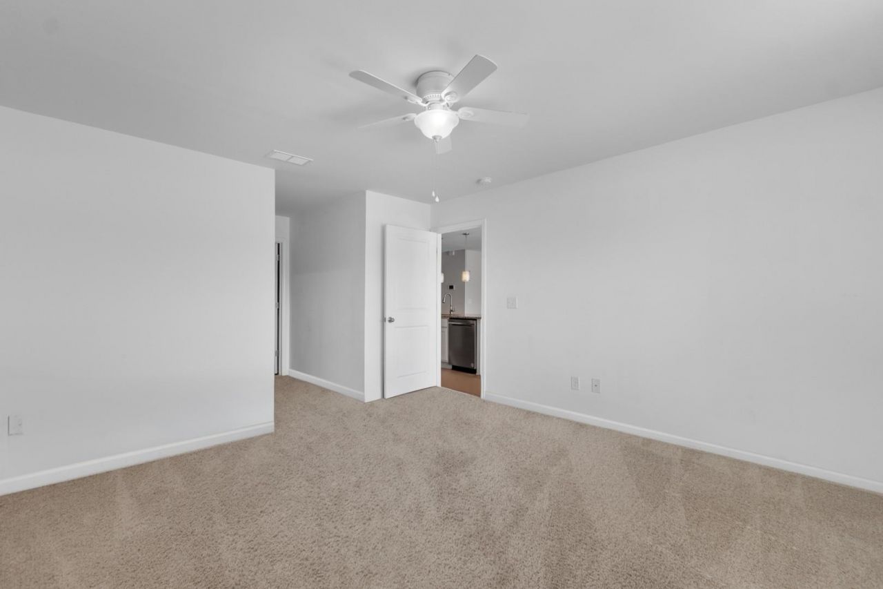 1100 Donald St. Photo 26