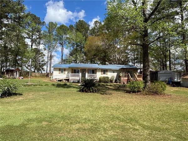 1565 East Lake Drive, Screven, GA 31560