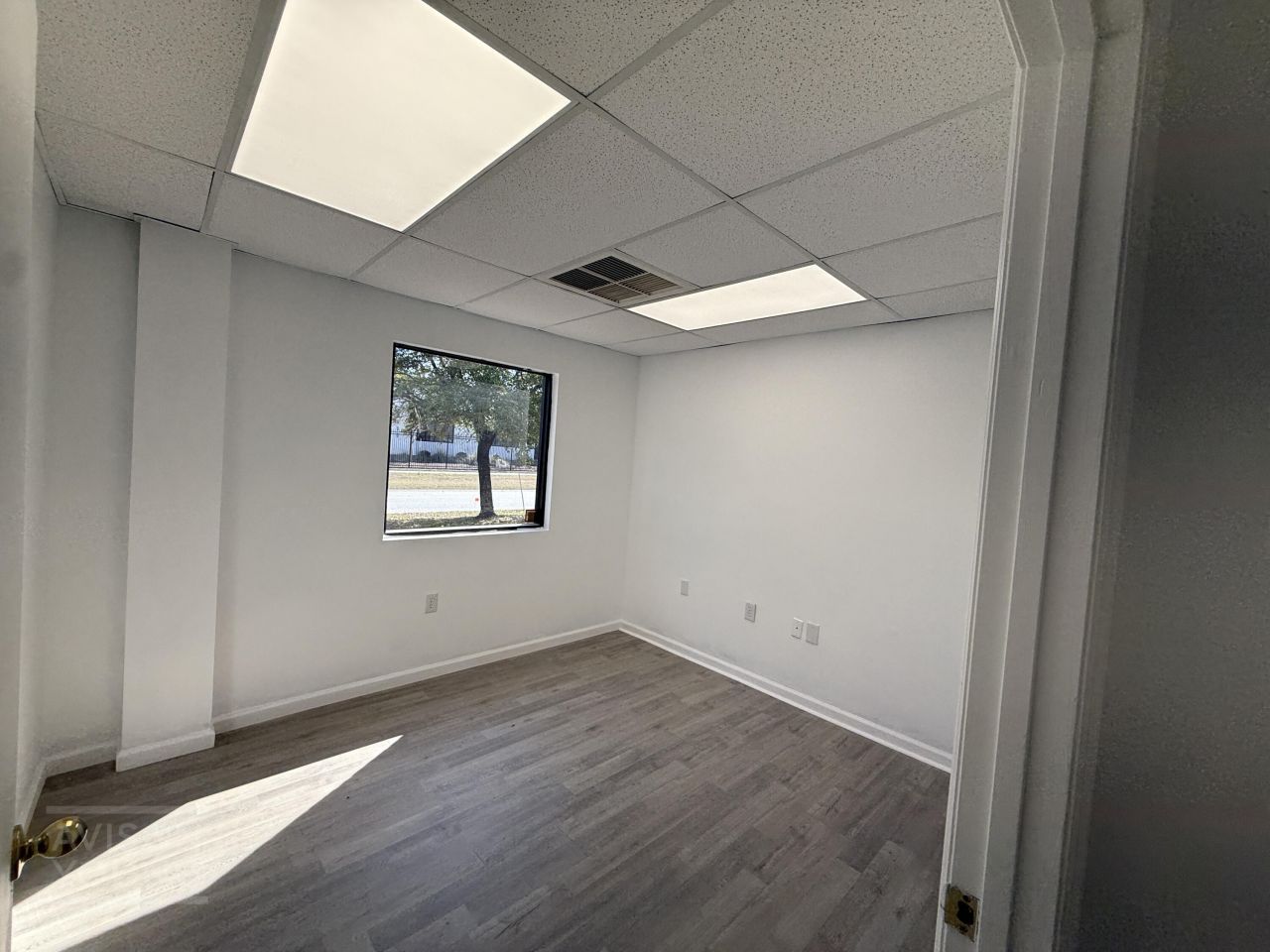 9559 Hamburg Road Photo 8