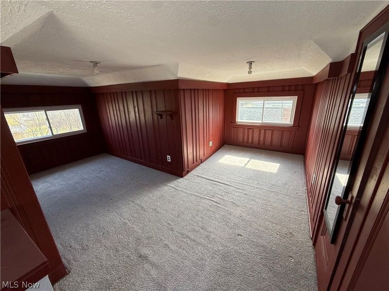 632 Roscoe Avenue, Akron, OH 44306 Photo 10