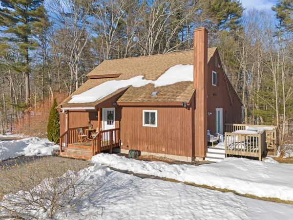 35 Stanley Brook Drive, Salem, NH 03079