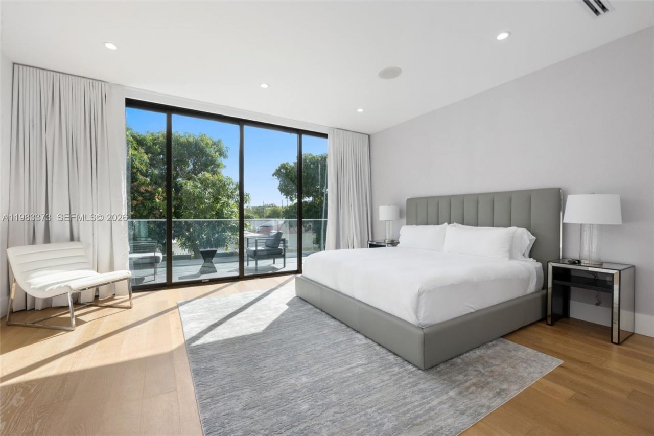 80 NW 45th St, Miami, FL 33127 Photo