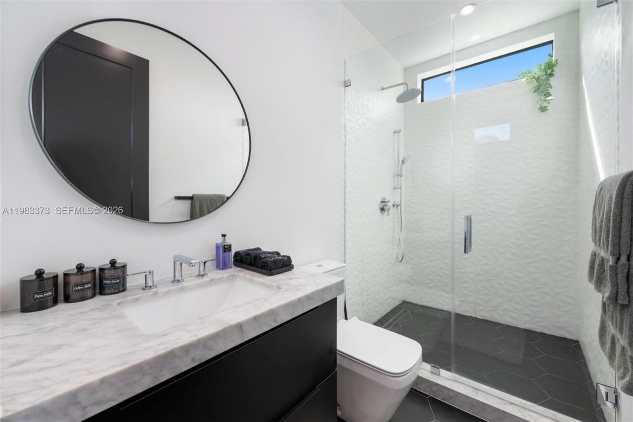 80 NW 45th St, Miami, FL 33127 Photo