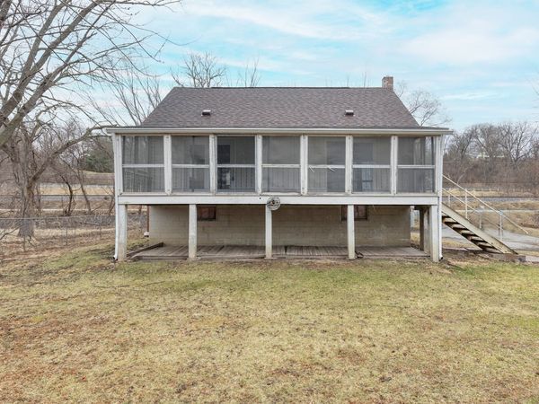 25199 182nd Street, Pleasant Valley, IA 52767