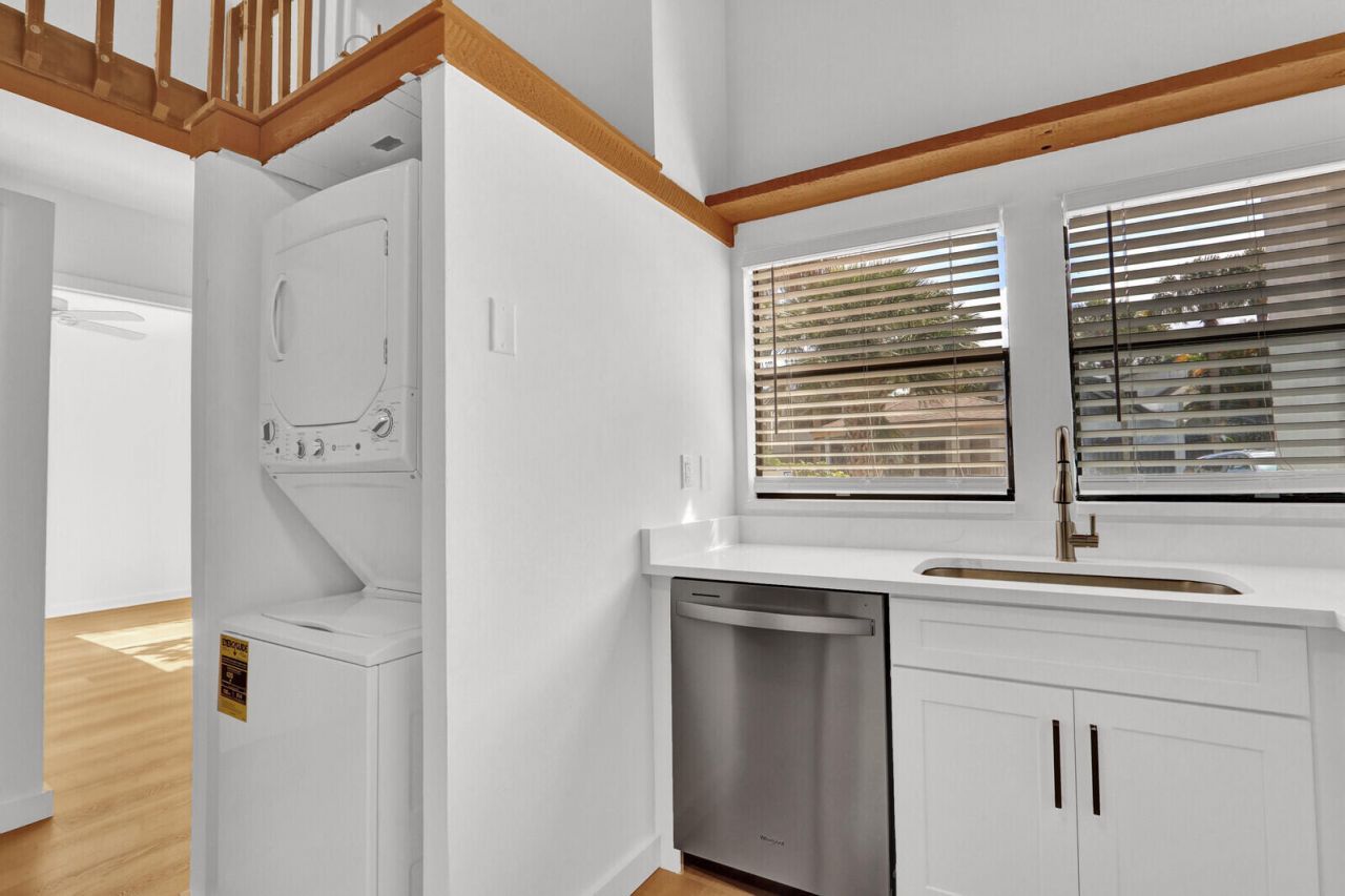 100 Sparrow Drive, Unit 20, Royal Palm Beach, FL 33411 Photo