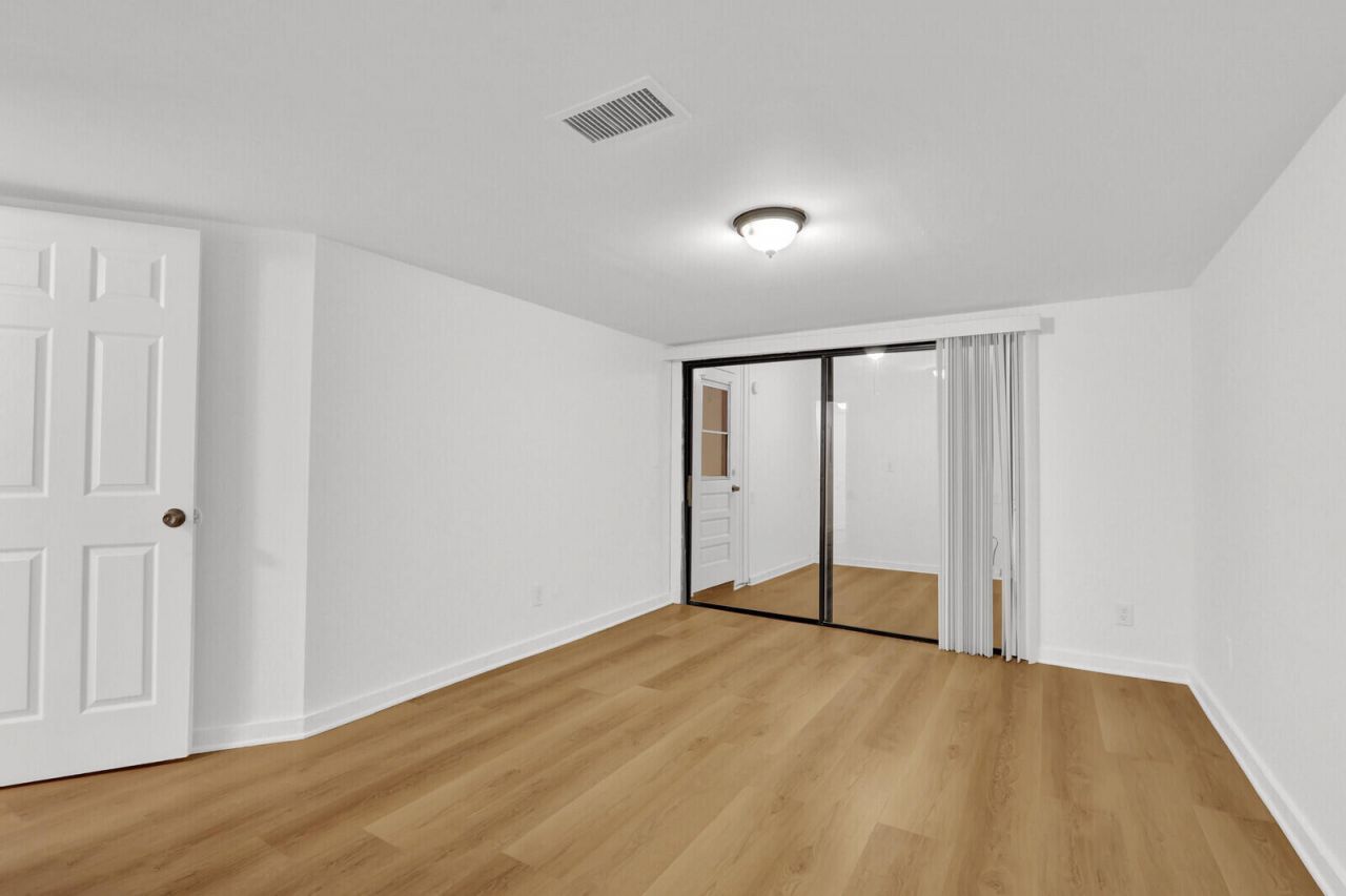 100 Sparrow Drive, Unit 20, Royal Palm Beach, FL 33411 Photo