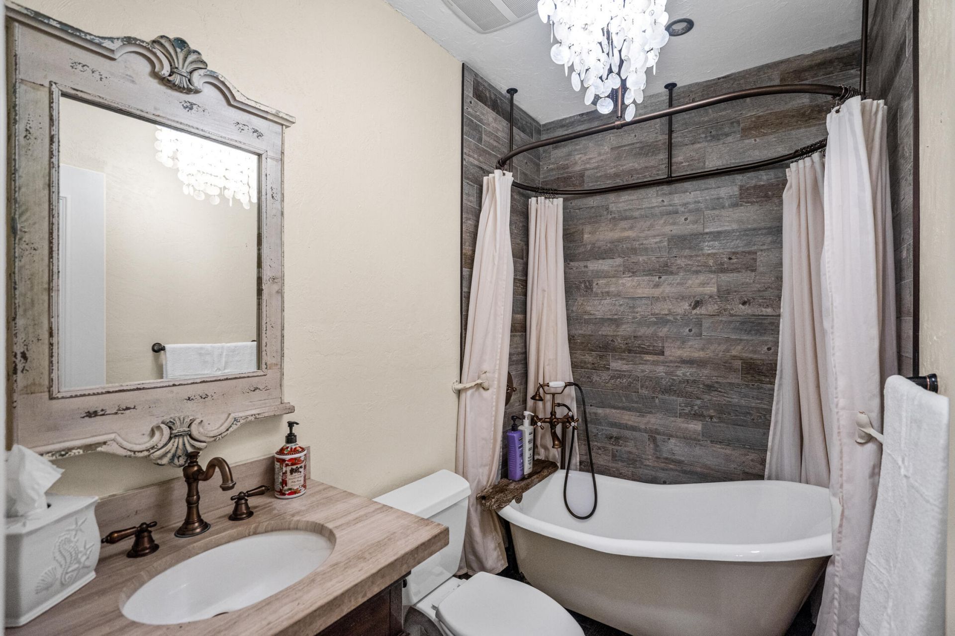 844 East Drive, Boynton Beach, FL 33435 Photo