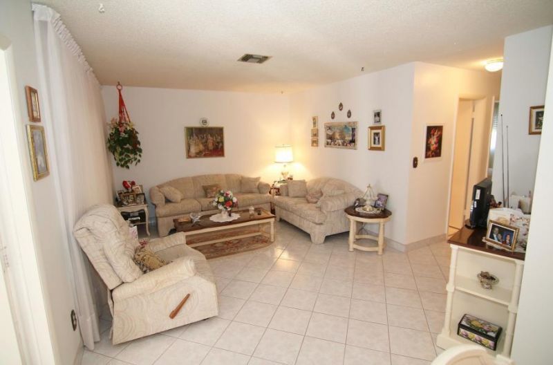 1753 3rd Avenue N, Unit 206, Lake Worth Beach, FL 33460 Photo