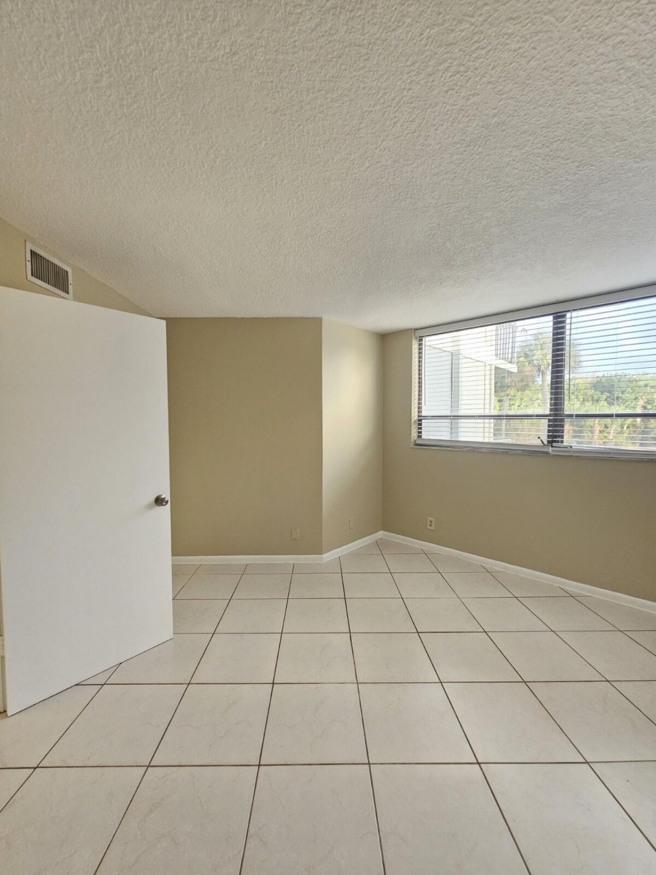 1950 N Congress Avenue, Unit 210, West Palm Beach, FL 33401 Photo