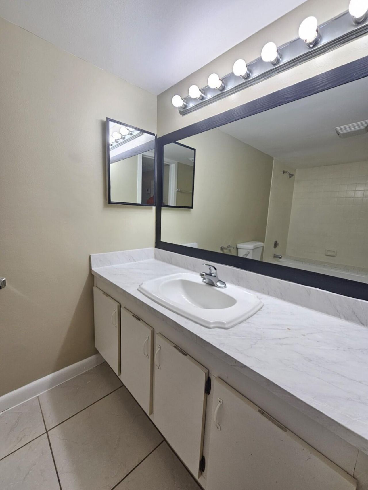 1950 N Congress Avenue, Unit 210, West Palm Beach, FL 33401 Photo