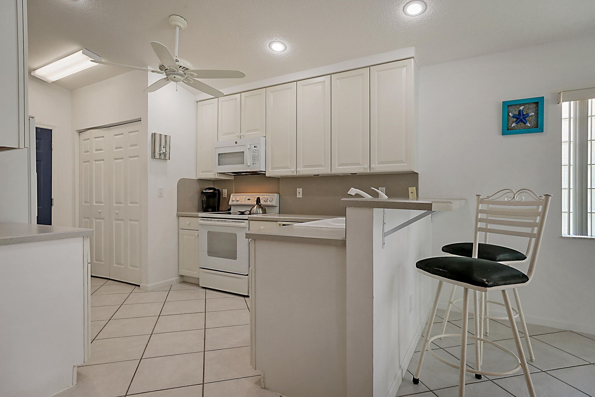 7008 SE Twin Oaks Circle, Stuart, FL 34997 Photo