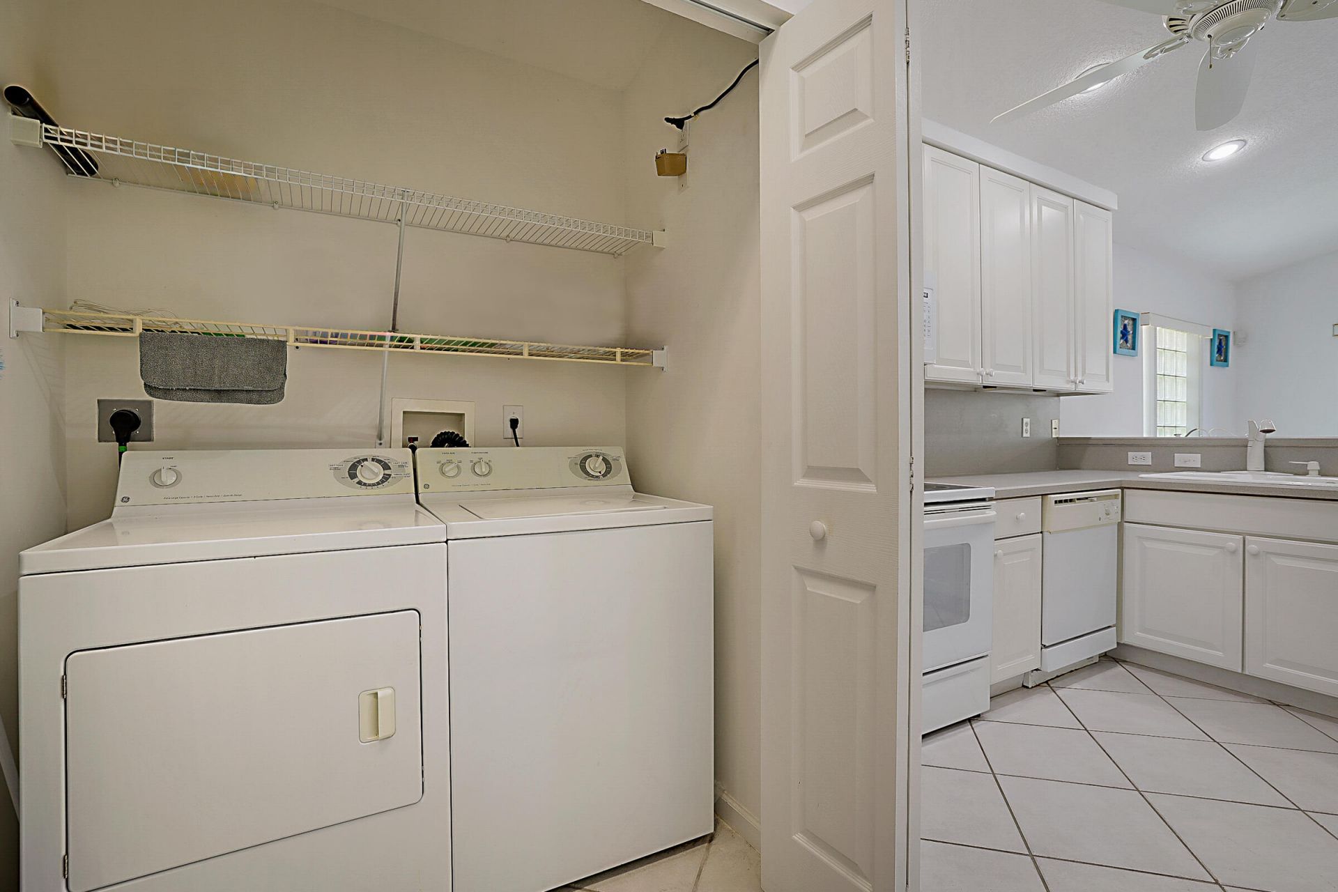 7008 SE Twin Oaks Circle, Stuart, FL 34997 Photo