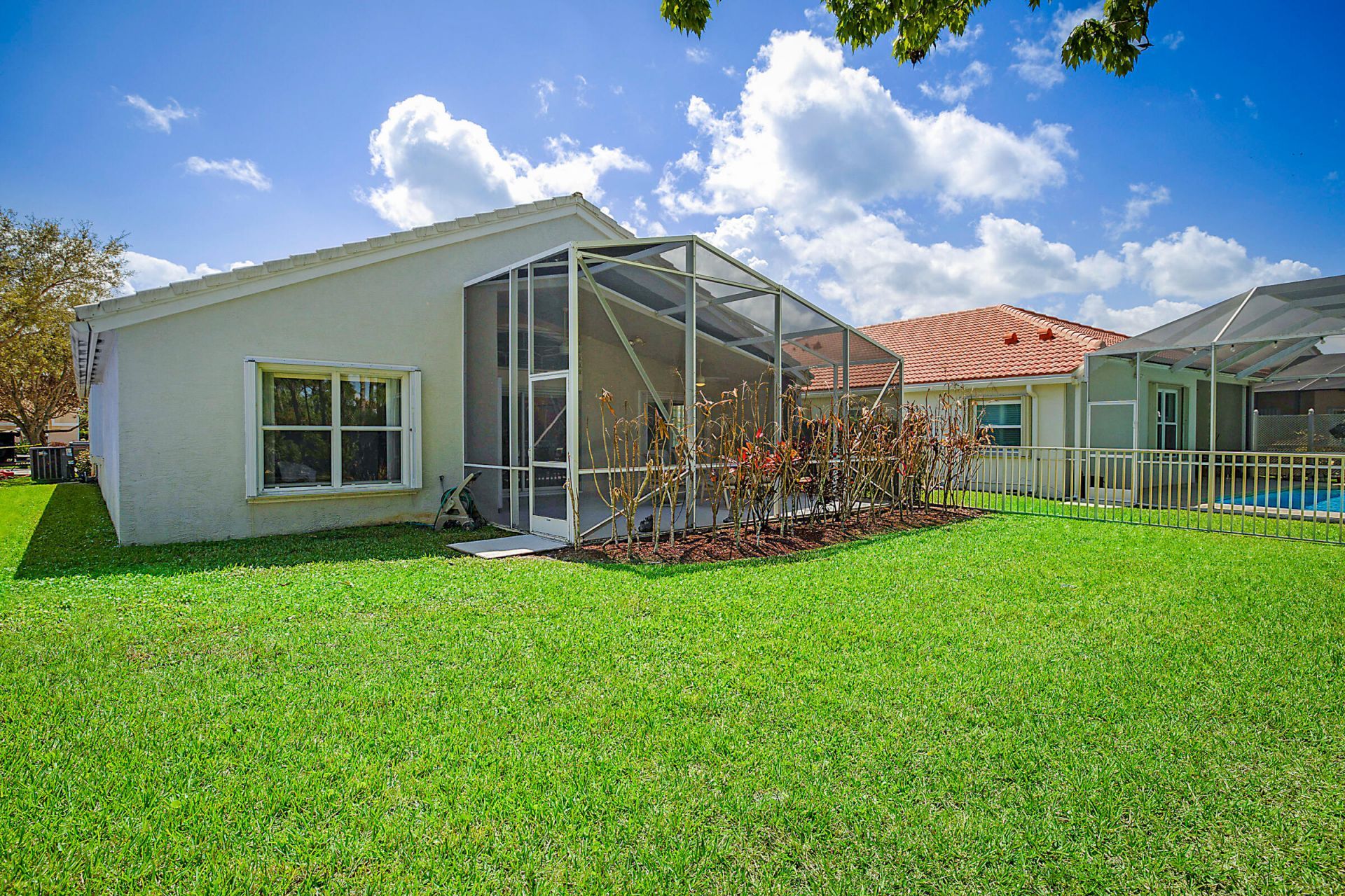 7008 SE Twin Oaks Circle, Stuart, FL 34997 Photo