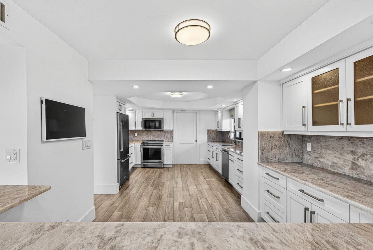 900 NE Spanish River Boulevard, Unit 7e, Boca Raton, FL 33431 Photo