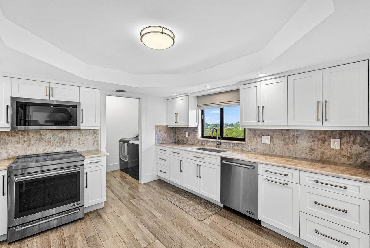 900 NE Spanish River Boulevard, Unit 7e, Boca Raton, FL 33431 Photo