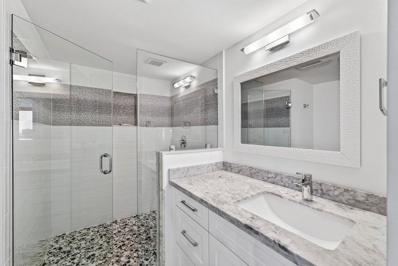 900 NE Spanish River Boulevard, Unit 7e, Boca Raton, FL 33431 Photo