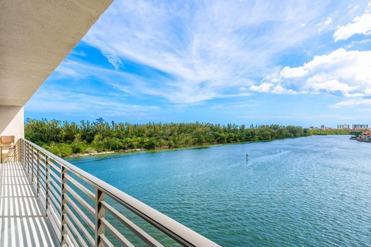 900 NE Spanish River Boulevard, Unit 7e, Boca Raton, FL 33431 Photo