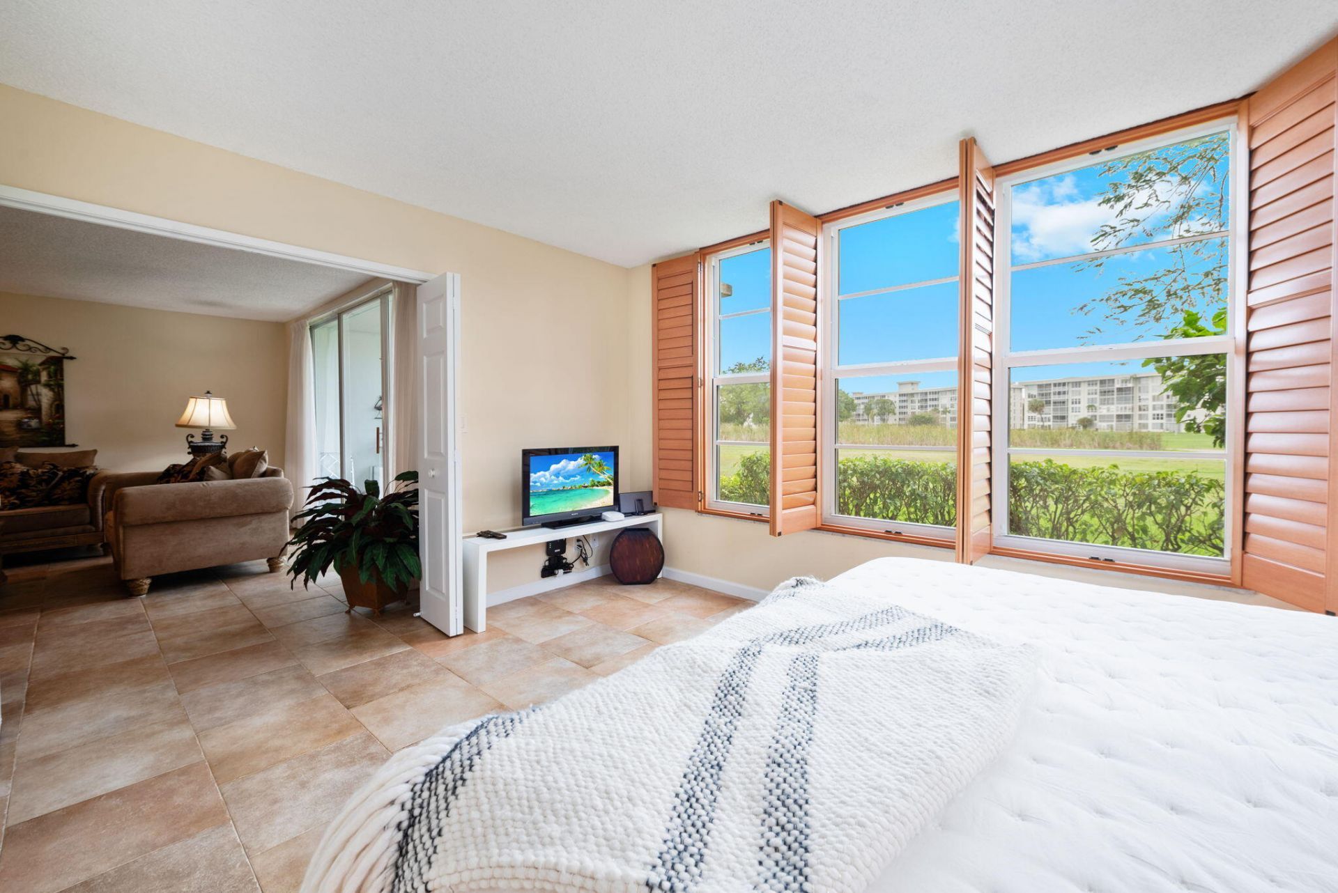 2651 S Palm Aire Drive, Unit 101, Pompano Beach, FL 33069 Photo