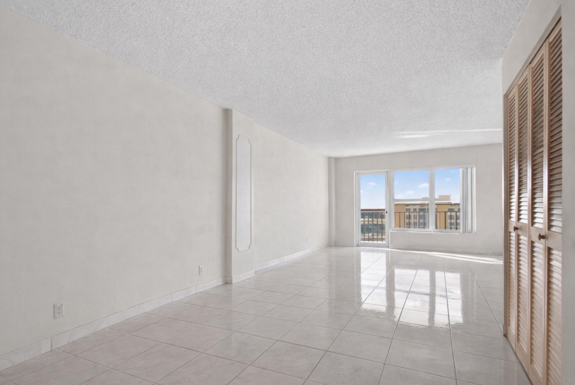 405 N Ocean Boulevard, Unit 1622, Pompano Beach, FL 33062 Photo