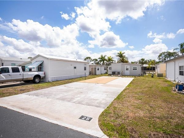 25 La Fonda LN , NORTH FORT MYERS, FL 33903