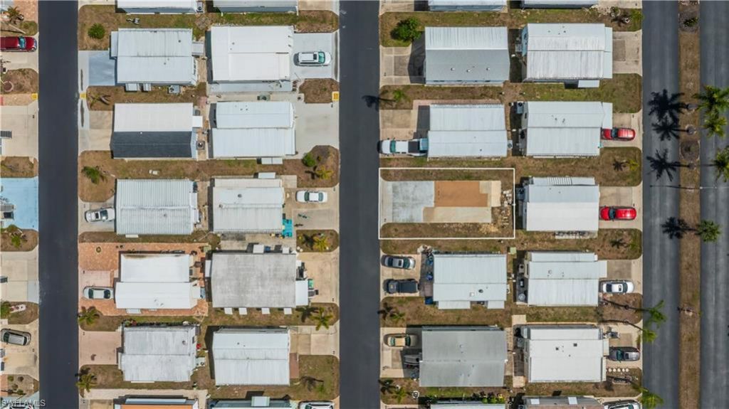 25 La Fonda Ln , North Fort Myers, FL 33903 Photo