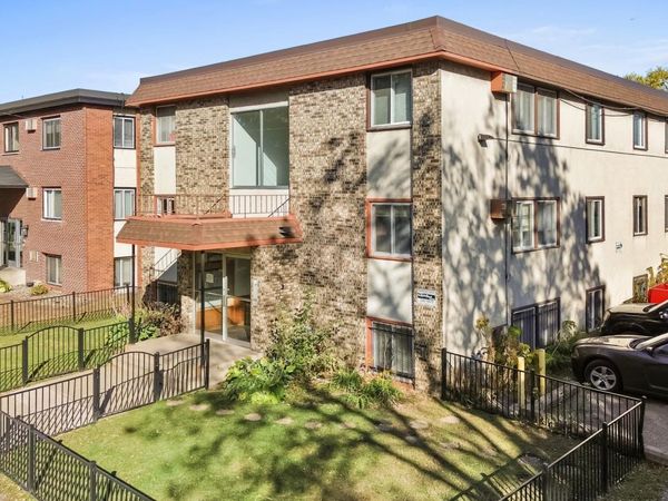 2637 Pleasant Avenue , Minneapolis, MN 55408