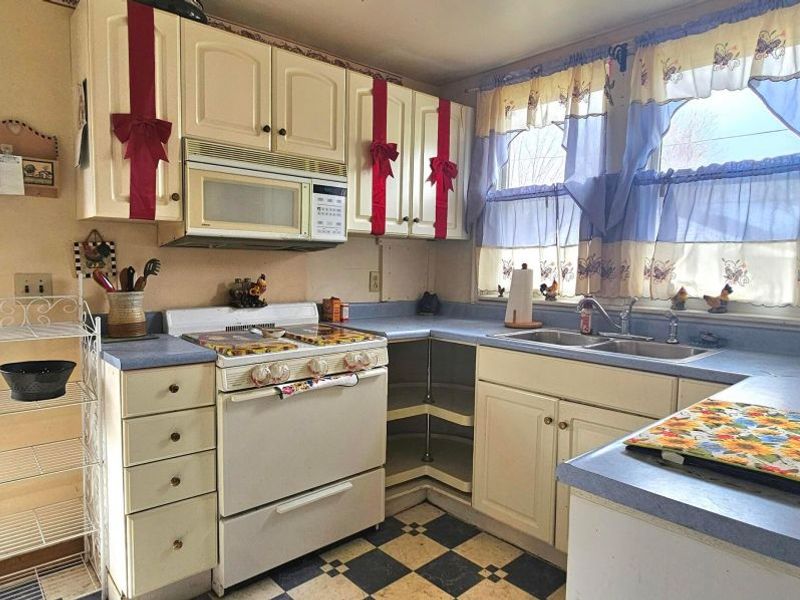 301 Witte Street , Lancaster, OH 43130 Photo 8