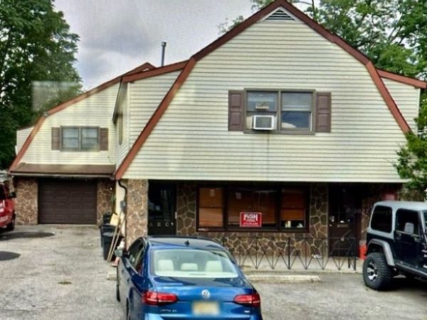 6 Haycock Ave, Riverdale, NJ 07457