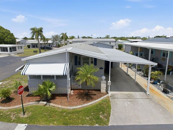 6907 AMERICANA DRIVE NE, Unit 101, ST PETERSBURG, FL 33702