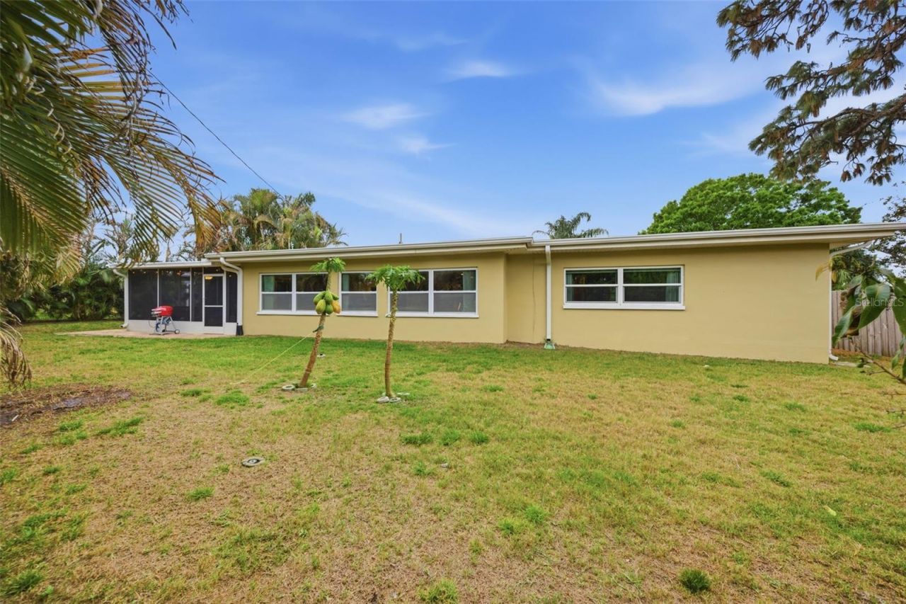 2036 W Ridge Drive, Clearwater, FL 33763 Photo