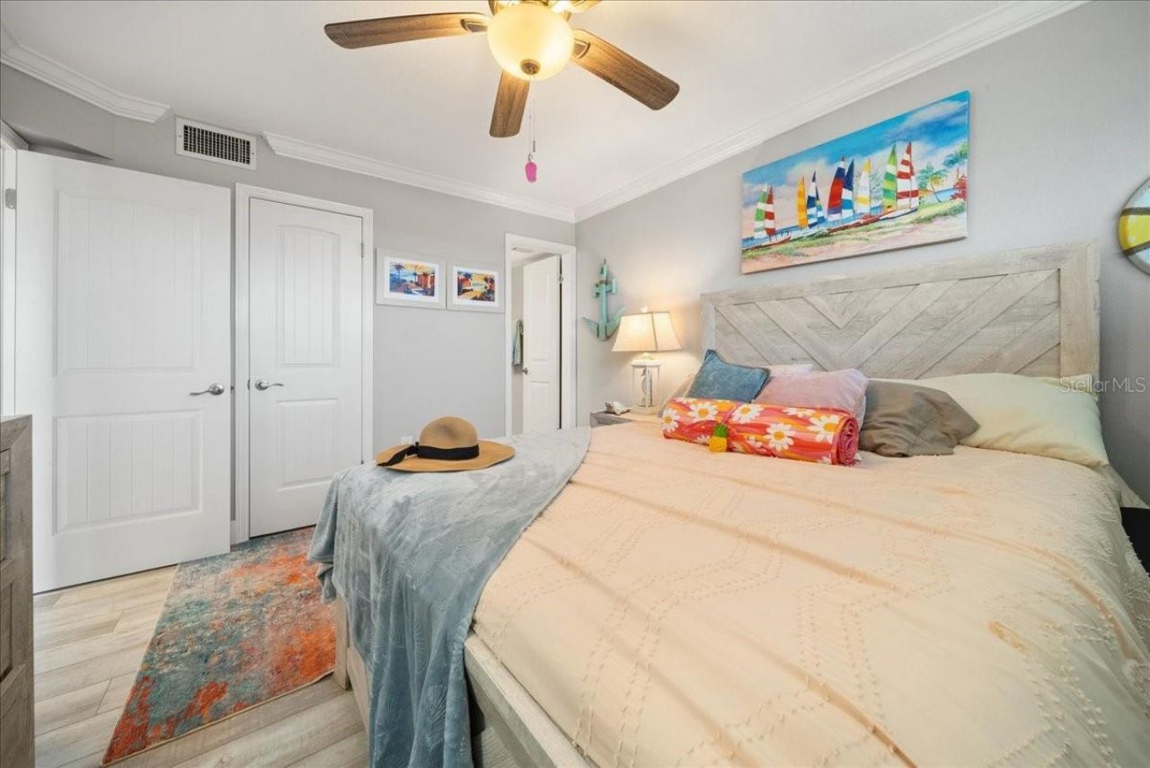 8750 Midnight Pass Road, Unit 501, Sarasota, FL 34242 Photo