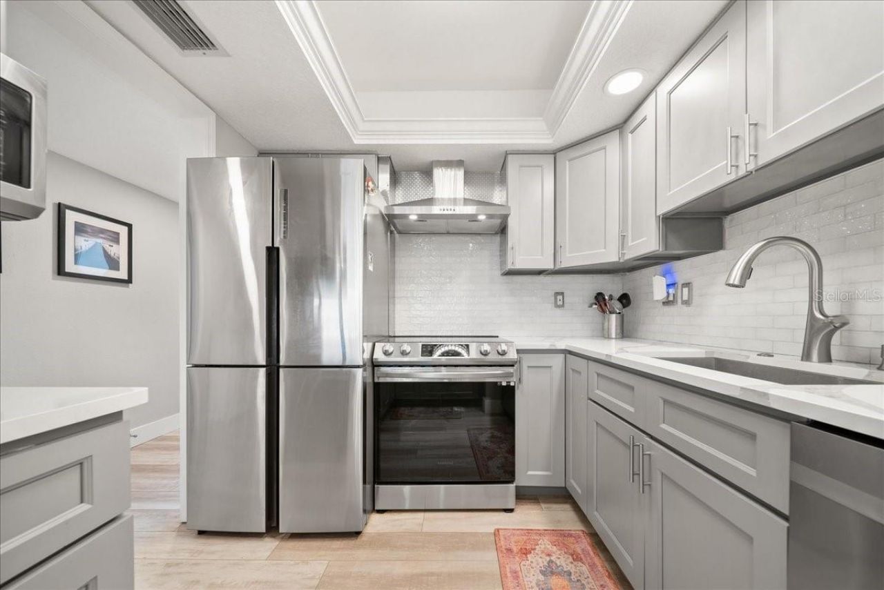 8750 Midnight Pass Road, Unit 501, Sarasota, FL 34242 Photo