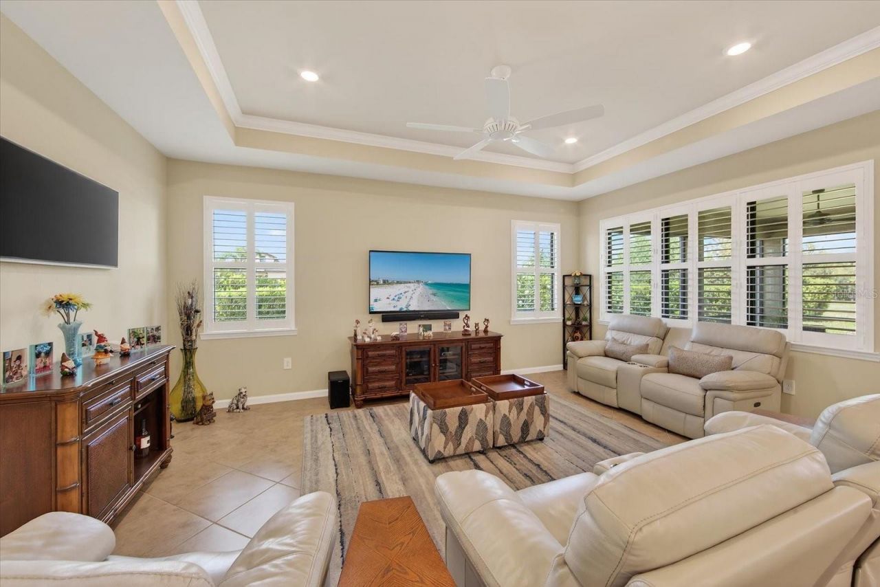 17905 Manchester Place, Bradenton, FL 34202 Photo